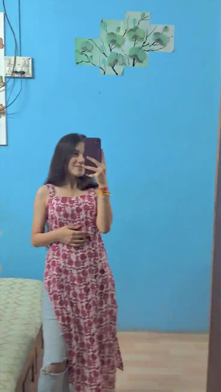 mirror-selfie-girl-pic