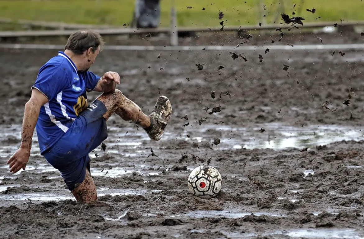 How Football Dreams from Poor Communities Shape the Game on the Pitch